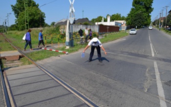 Kampánynap a vasúti átjárókban történő balesetek megelőzéséért