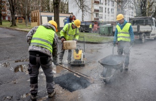 Fokozott kátyúzás indult Kaposváron a kemény tél után
