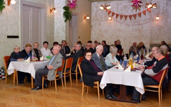 Aktívak a nyugállományú katonák