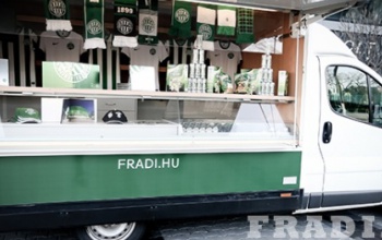 Kaposvárra érkezik a Fradi-minibusz