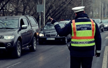 Több száz járművezetőt ellenőriztek a rendőrök Kaposváron