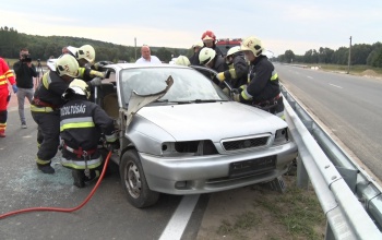 Súlyos baleset a 67-en - összehangolt mentési gyakorlat az új úton