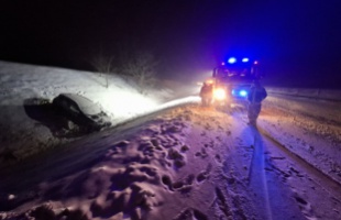 Elakadt járműveket mentettek a tűzoltók Somogyban