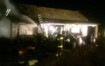 Karácsony éjjelén csaptak fel a lángok