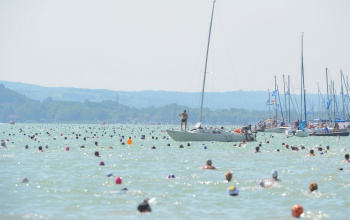 Szombaton rendezik meg a 37. Balaton-átúszást