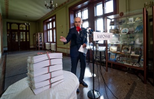 Szita: hétmillió magyar kéri, hogy változtassanak az elhibázott szankciós politikán