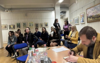 „Lekötelező irodalom” címmel rendeztek versmondó versenyt