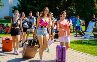 Mintegy 800 hallgató vesz részt a MATE gólyatáborában Kaposváron - galéria