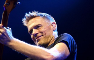 Bryan Adams