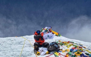 Megmászta a Mount Everestet, mielőtt meghalt a két mongol hegymászó