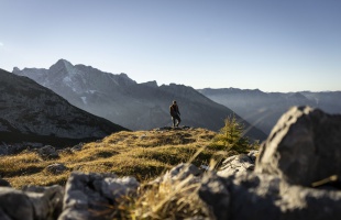 Tengerparti nyaralás vagy kirándulás a hegyekbe