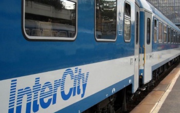Késések és pótlóbuszok a Budapest–Pécs vasútvonalon egy baleset miatt