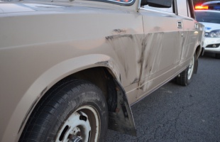 Ütközött, majd elhajtott, keresik