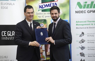 Több mint fél milliárd forint értékben fejlődhet tovább a Kométa