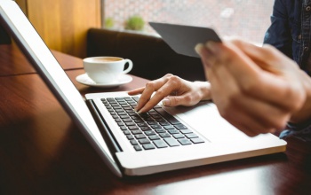 Három hazai nagybank ügyféladatait akarták ellopni