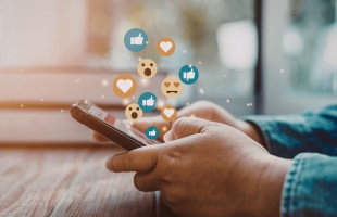 Kommentháború uralja a Facebookot a választások előtt (és ez nem véletlen)
