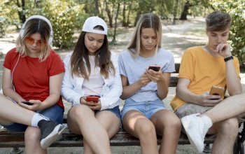 Gyorsan terjednek a veszélyes online kihívások