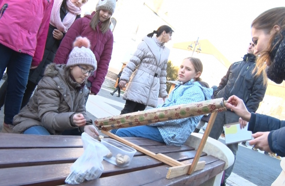 Kilenc csapat mérkőzött meg egymással a Mikulás tusán