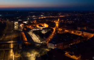 Újabb fotók a magasból: Kaposvár éjszaka is lenyűgöző látványt nyújt