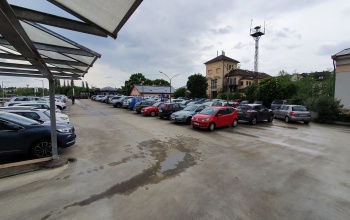 Felújítják a Városház utcai parkolóház felső szintjét