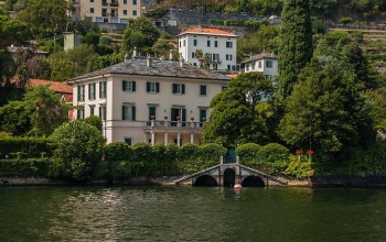 Bírság jár a Clooney-villa megközelítéséért