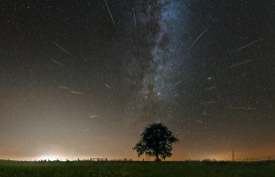 Látványos mozi az égen: jönnek a Perseidák