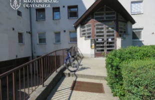 Lebukott biciklilopás közben, majd fellökte a biztonsági őrt