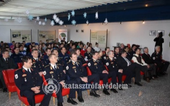 Tisztelgés a polgári védelem világnapján