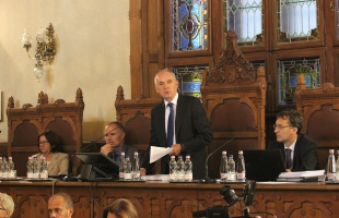 Szita Károly: a hajléktalannak nem a guberáláshoz van joga, hanem az ételhez és a fedélhez