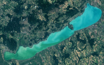 Műholdképek segítségével megállapították, hogy tisztul a Balaton vize