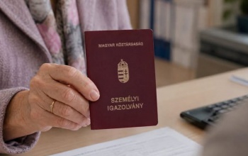 Egyes ügyekben év végéig még használhatók a régi típusú személyik