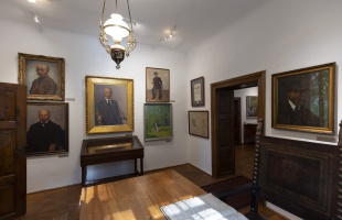 Újranyitott a felújított Kunffy-emlékmúzeum