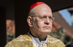 Erdő Péter: Jézus békét teremt Isten és az emberiség között