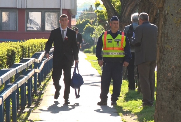 Rendőri biztosítás, szájmaszkok, egyéni beléptetés – így zajlott az érettségi Kaposváron