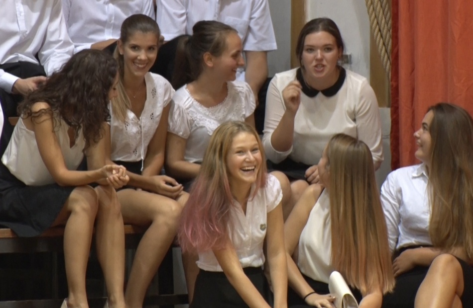 Tanévnyitó Kaposváron: elismeréseket kaptak a pedagógusok
