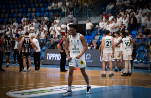 Anthony Walker a következő szezonban is a KKK-t erősíti