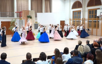 Szalagavató a katolikus gimnáziumban