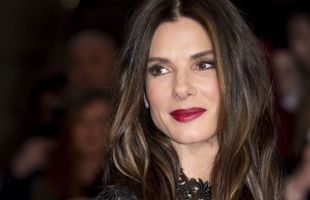 Sandra Bullock lett a világ legszebb nője az idén