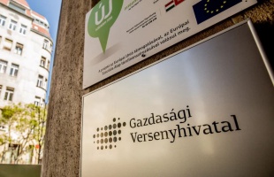 Több mint egymilliárdot kell kifizessen az About You Magyarországon