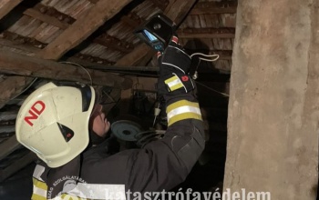 A lerakódott korom gyulladt meg egy családi házban