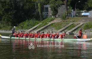 Dobogón a somogyi tűzoltók