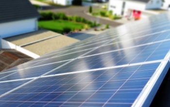 Már 14 ezer családnál üzemelnek a napelemes rendszerek