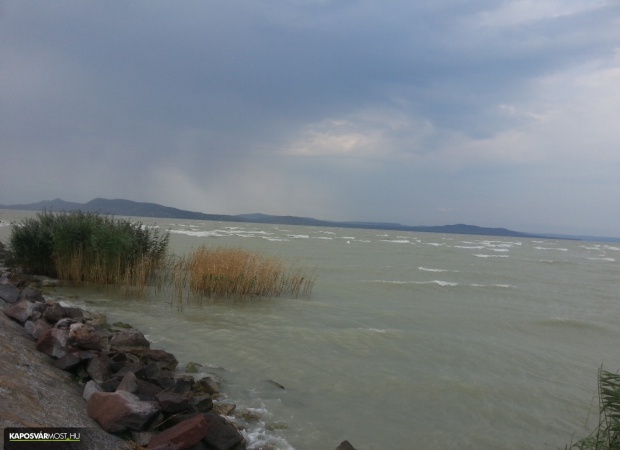 Vihar a Balatonon