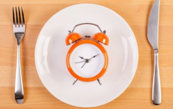 Húsokat eldobni, kezdődik a negyven napig tartó nagyböjt