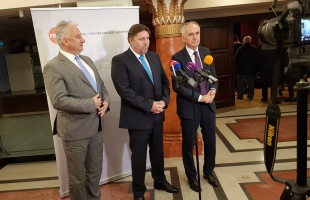 Vissza kell térni az unió alapítóinak örökségéhez