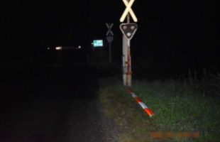 Megint nem jelentett akadályt a vasúti sorompó Sántosnál