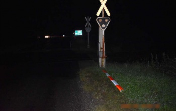 Megint nem jelentett akadályt a vasúti sorompó Sántosnál