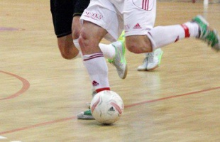 Kispályás bajnokság - Még két csapat áll pontveszteség nélkül