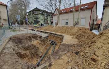 A gázszivárgást elhárították, már csak az utat kell újraépíteni – ekkor szabadulunk fel a belvárosi dugók alól