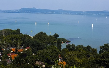 Növekedő vendégforgalmat mutatnak a statisztikák a Balatonnál